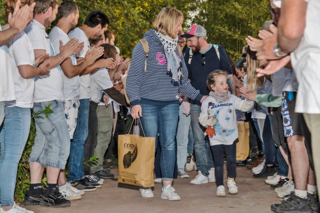 Famille au parc zoologique CERZA lors de la Dreamnight at ZOO